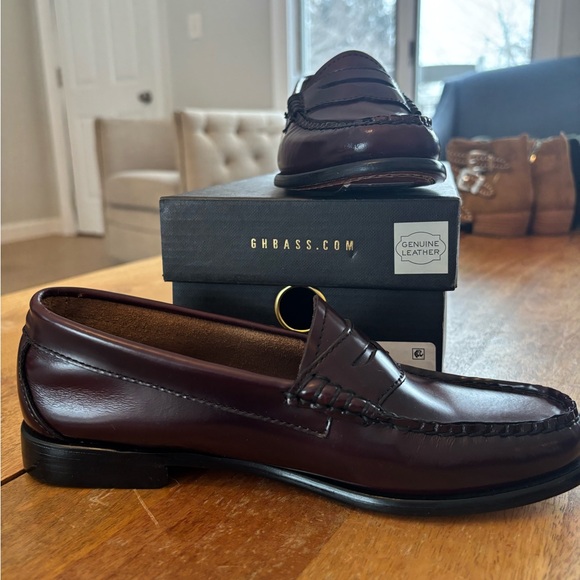 G.H. Bass Whitney Penny Loafers Burgundy Leather Size 6 Classic Preppy - Picture 2 of 5
